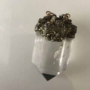 BCP Jewelry Quartz Crystal Pendant